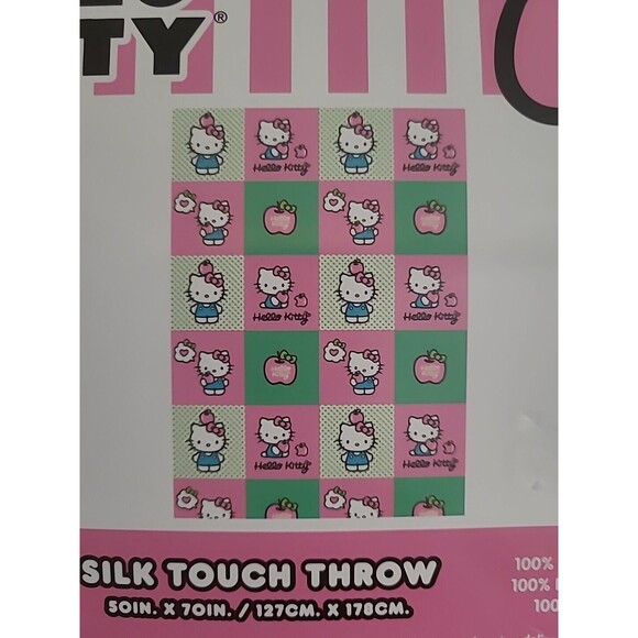 Sanrio Hello Kitty 50x70 Pink Green Apple Heart Silk Touch Throw Blanket New - Picture 4 of 7